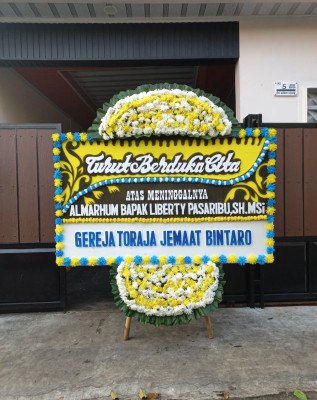 Papan Bunga Duka di Halmahera Timur